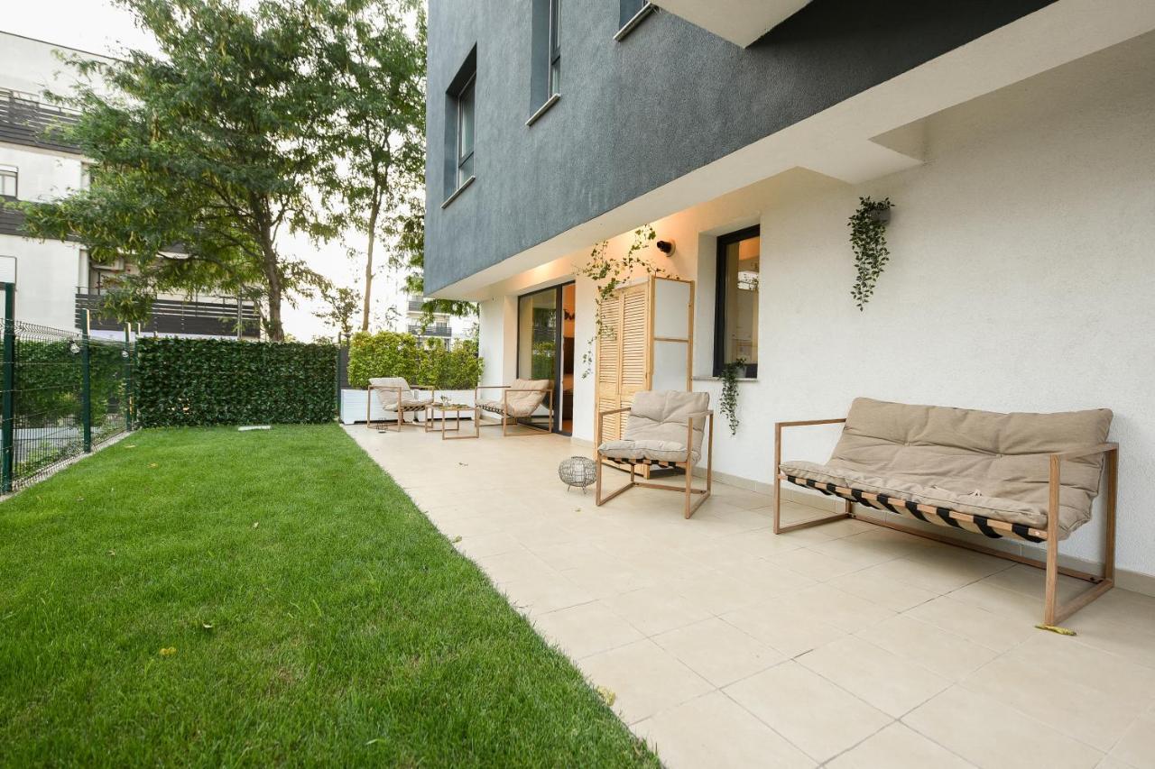 Vacation Feel - 2Br Apartment With Terrace & Private Parking In Baneasa 부쿠레슈티 외부 사진