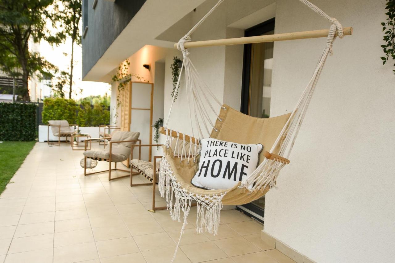Vacation Feel - 2Br Apartment With Terrace & Private Parking In Baneasa 부쿠레슈티 외부 사진