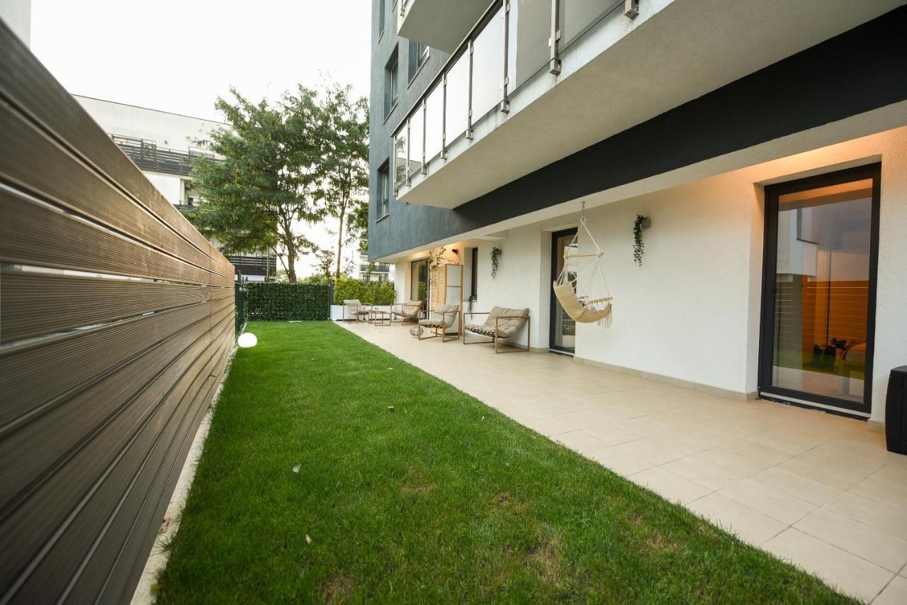 Vacation Feel - 2Br Apartment With Terrace & Private Parking In Baneasa 부쿠레슈티 외부 사진