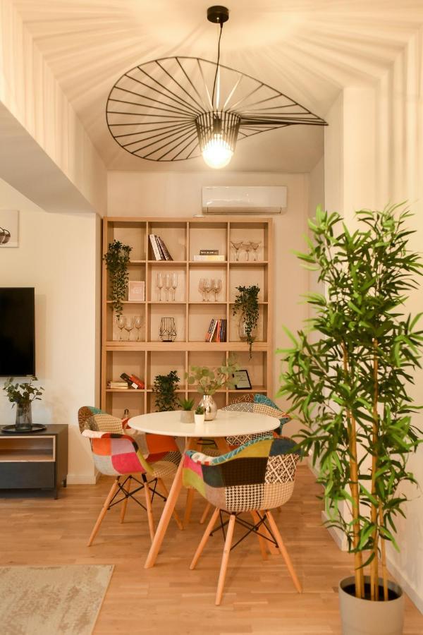 Vacation Feel - 2Br Apartment With Terrace & Private Parking In Baneasa 부쿠레슈티 외부 사진
